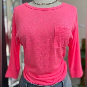 NWT Forever 21 Hot Pink Lightweight Knit Top with Pocket | Size L